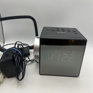 Sony ICF-C1PJ AM/FM Clock Radio White Noise Machine Time Projector TESTED Works!
